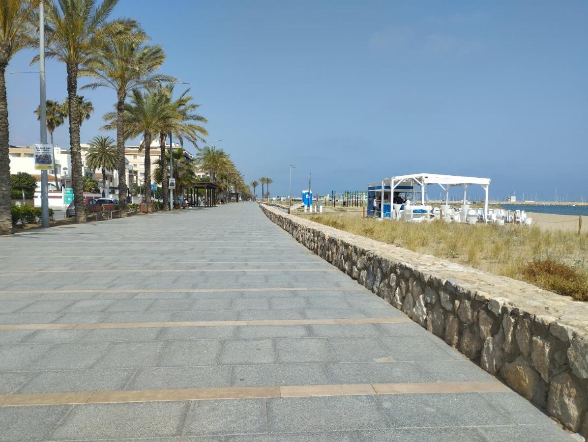 Atico Frente Al Mar Con Parking Para 5 Personas Калафел Екстериор снимка
